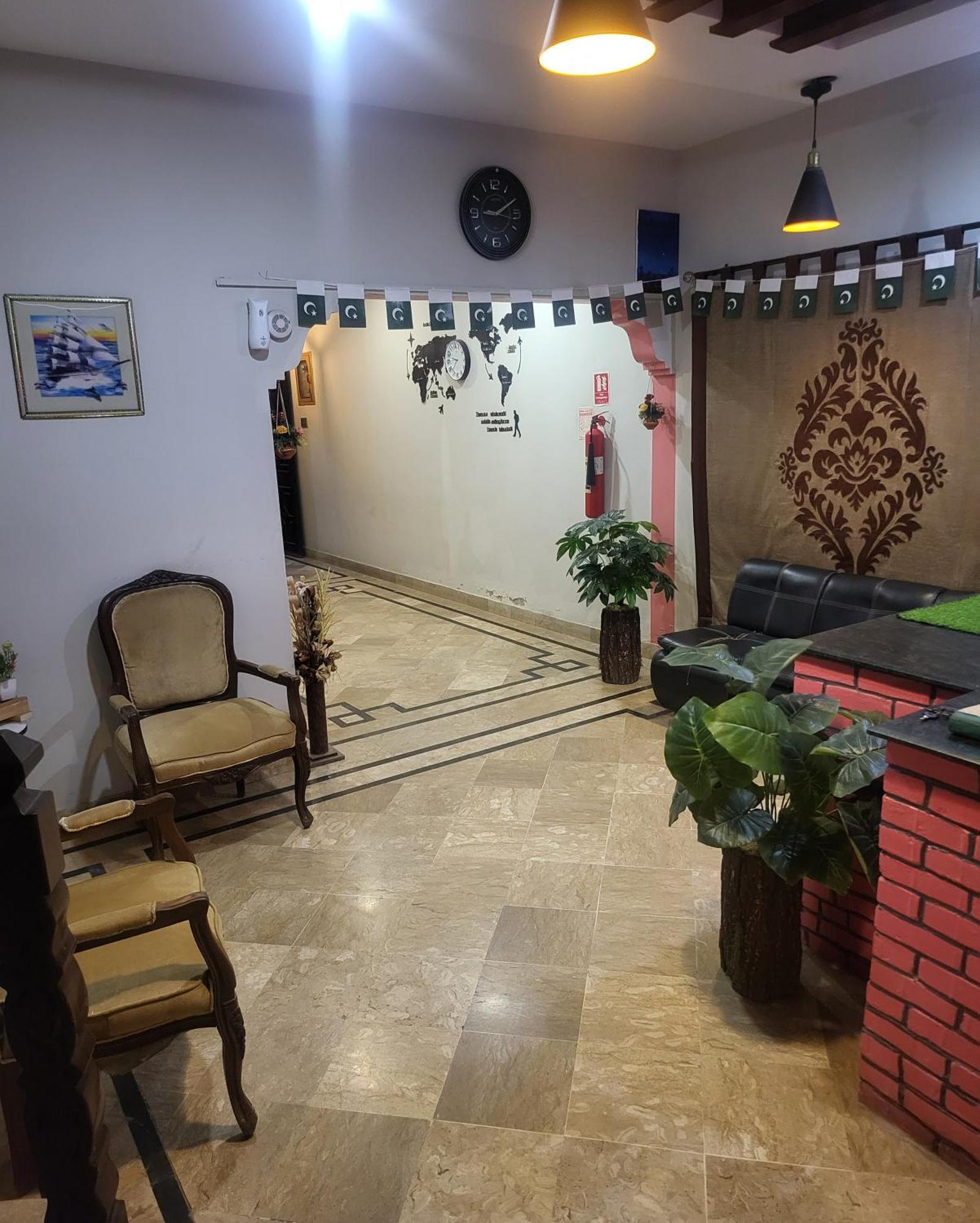 Seaview Lodge Guest House Karachi Esterno foto