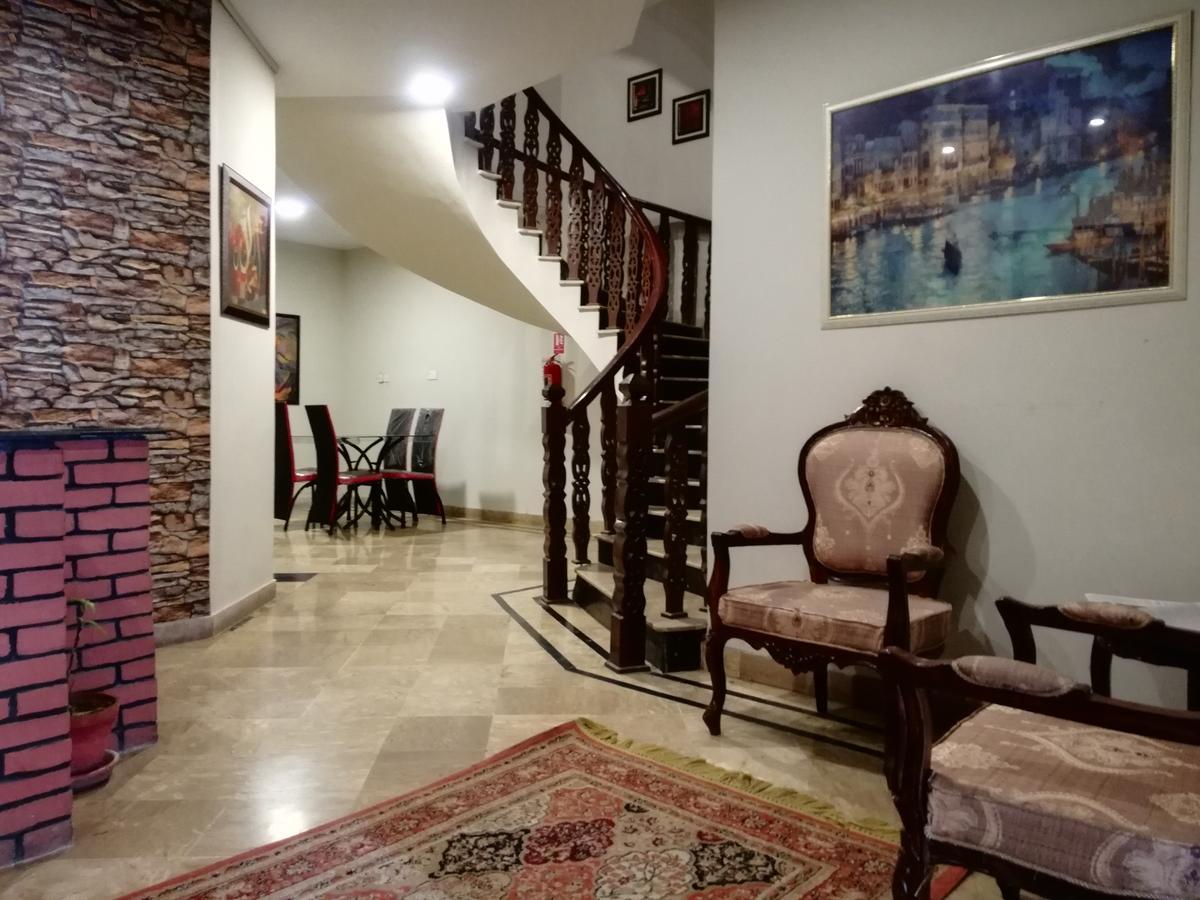 Seaview Lodge Guest House Karachi Esterno foto