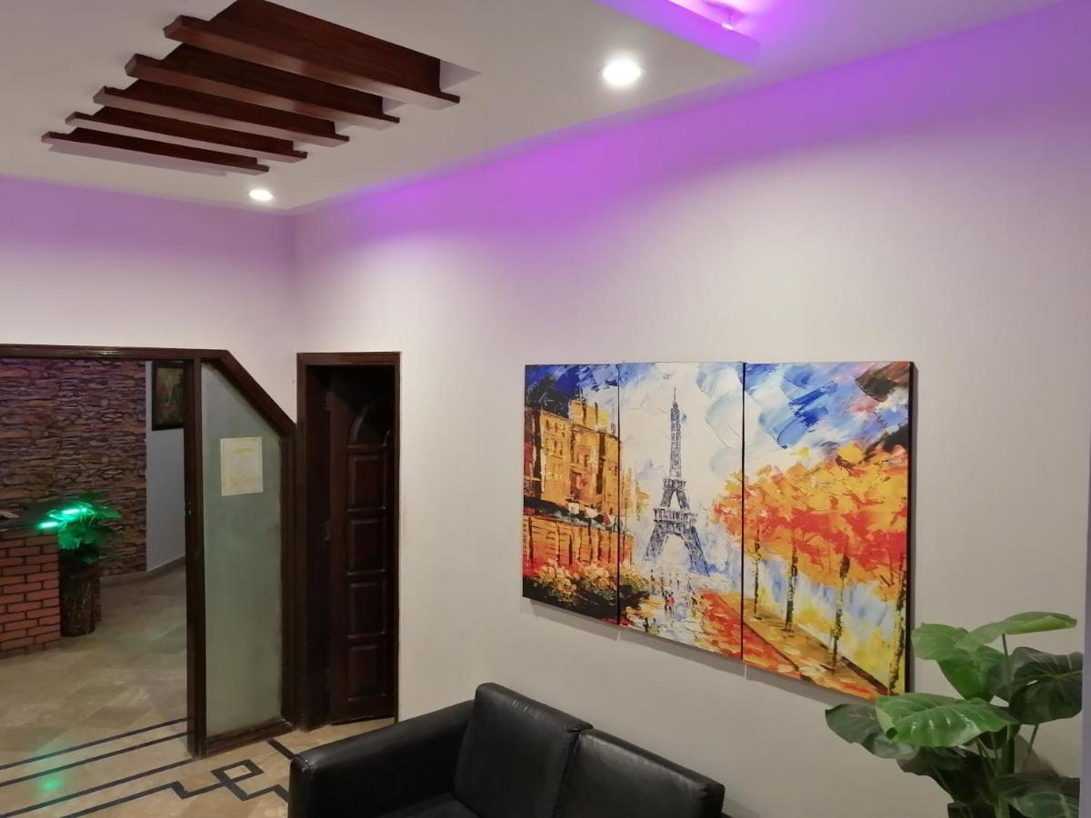 Seaview Lodge Guest House Karachi Esterno foto